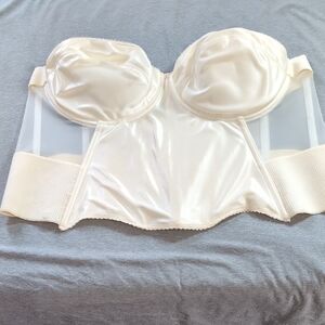 Women's Size 50D Merry Modes Under Wire Padded Strapless Corset Shapewear Bra